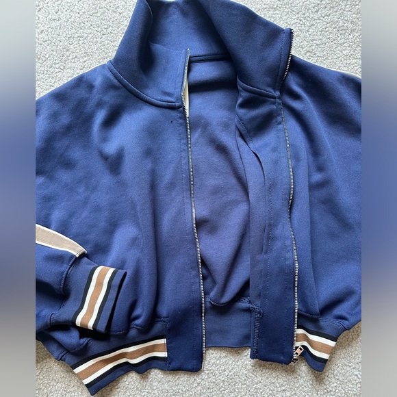 The Group Babaton * Aritzia Rocket Cropped Track Jacket XS Excellent Pre-owned - Picture 4 of 7